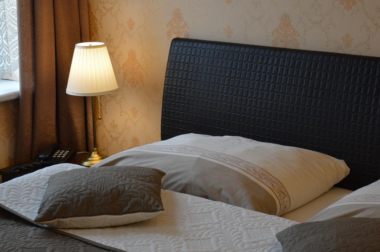 Hotel Lipa ボイニツェ エクステリア 写真