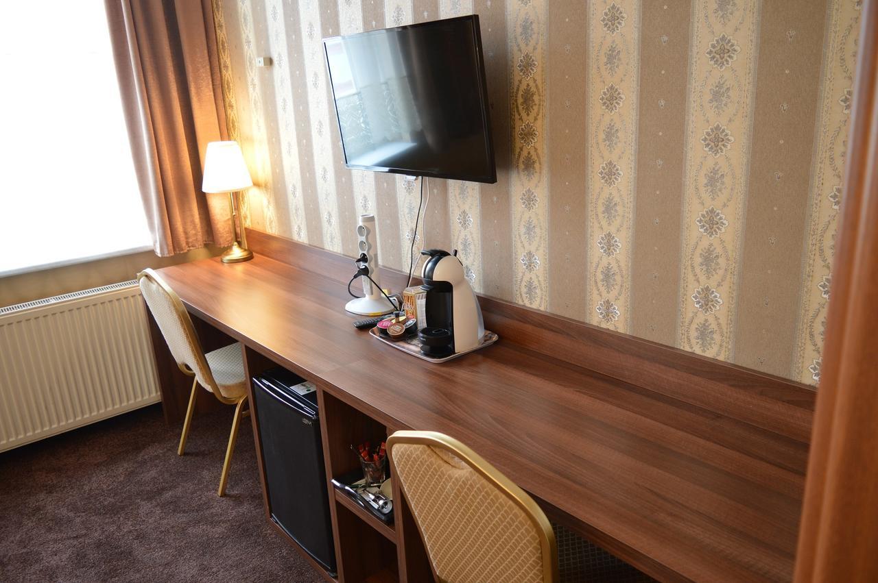 Hotel Lipa ボイニツェ エクステリア 写真