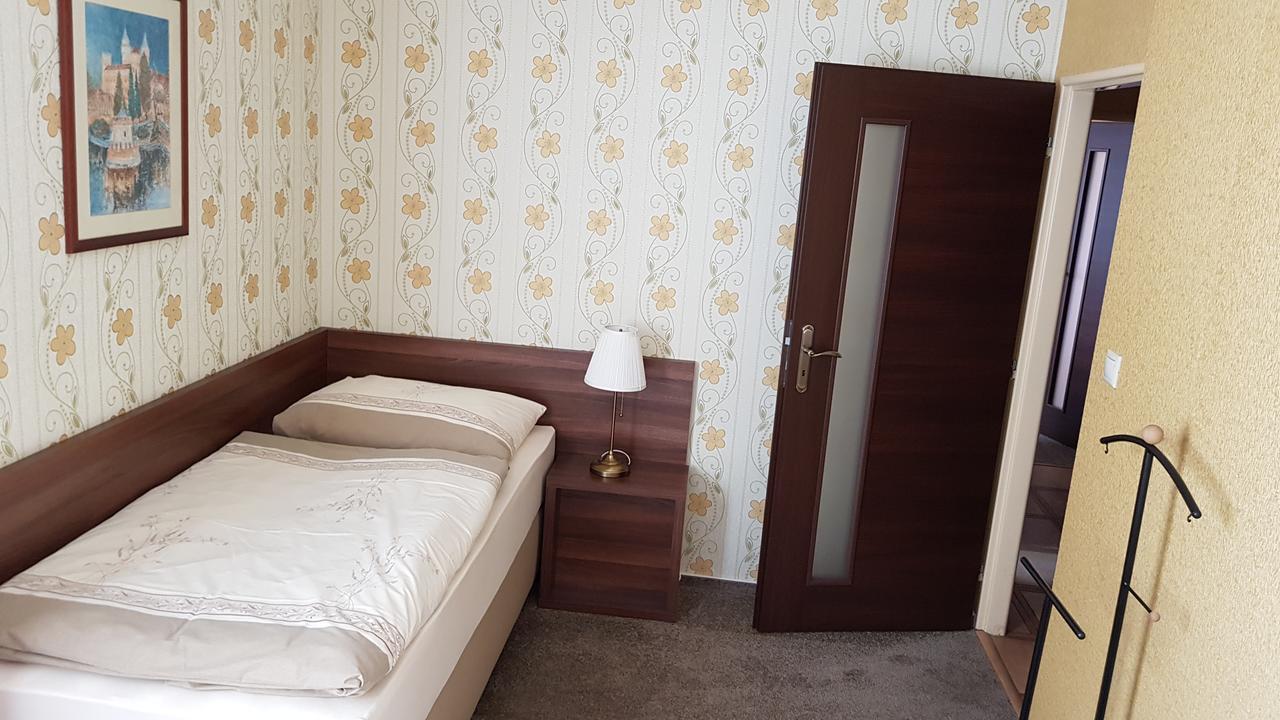 Hotel Lipa ボイニツェ エクステリア 写真